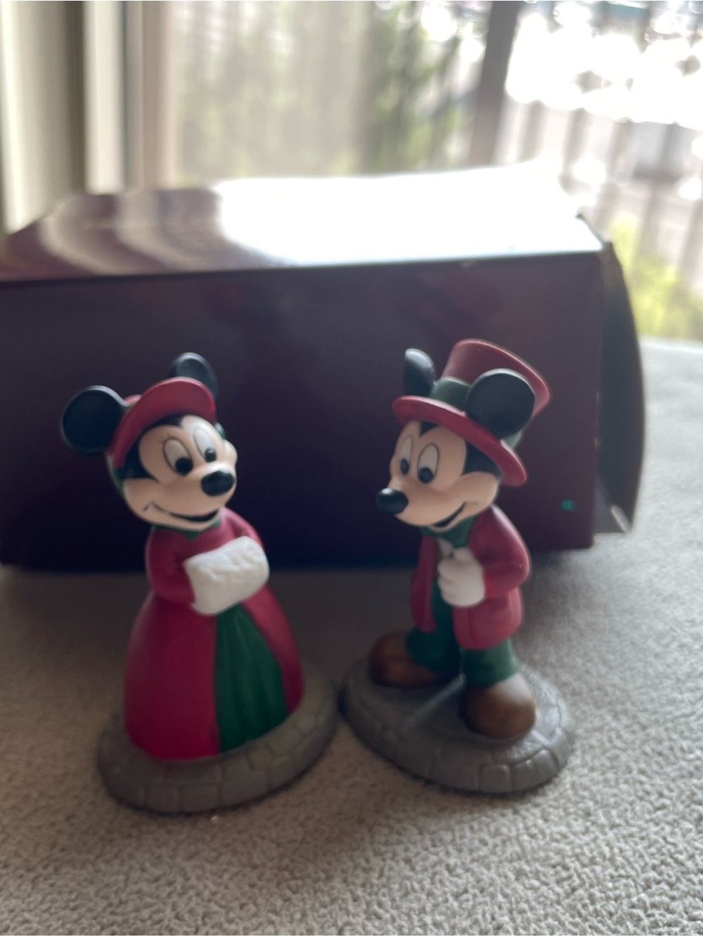 Dept 56 Heritage Village Collection Mickey And Minnie Disney Parks Series